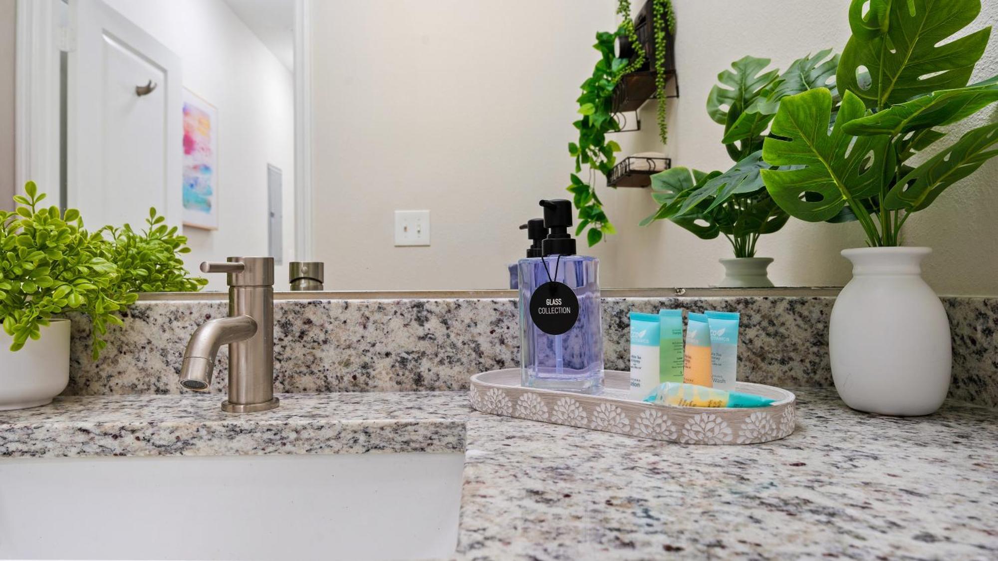 Apartamento Cozy 2Br2Ba Gem-Near Airport Tampa Exterior foto